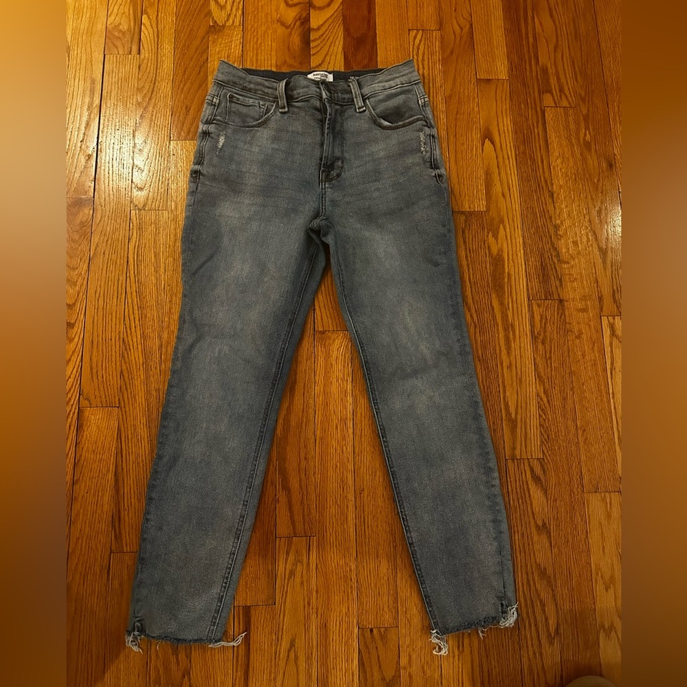 Kensie High-Rise Faded Gray-Blue Jeans